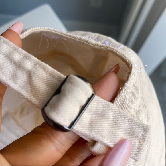 *Limited Edition* Peach & Lily Embroidered Cream Canvas Baseball Cap - Picture 6 of 9